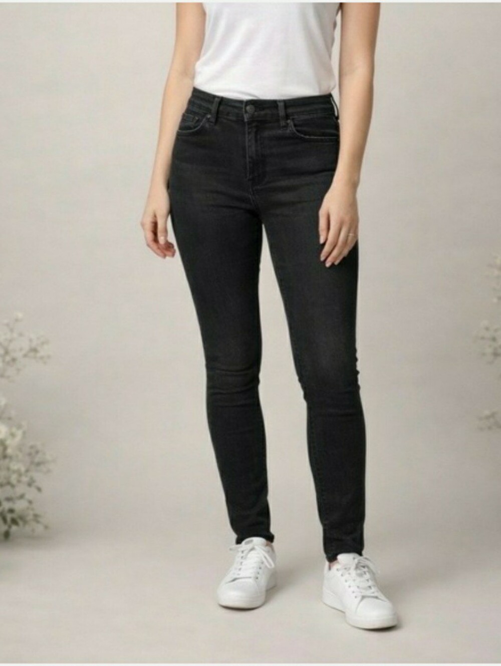 Signature by Levi Strauss mid-rise skinny black Jeans Size 28x30